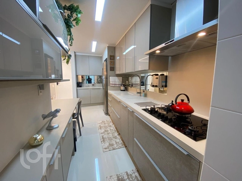 Apartamento de 02 dormitórios sendo 02 suítes no bairro Agronômica: 6ª foto da galeria de imagens do imóvel