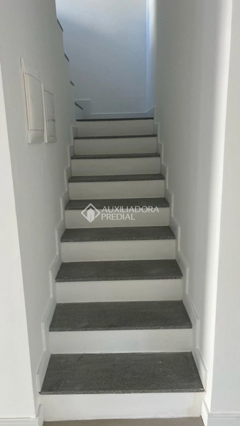 Casa Nova à Venda em Jurerê - A poucos passos da área comercial!: 13ª foto da galeria de imagens do imóvel