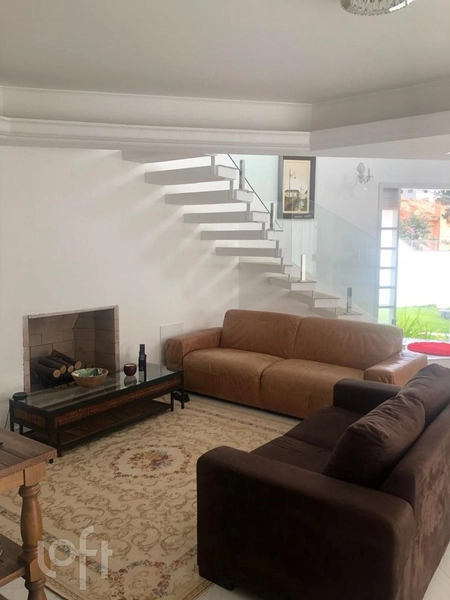 Casa à venda em Centro com 300 m², 4 quartos, 4 suítes, 5 vagas: 4ª foto da galeria de imagens do imóvel