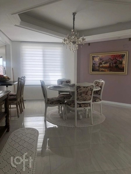 Casa à venda em Centro com 300 m², 4 quartos, 4 suítes, 5 vagas: 12ª foto da galeria de imagens do imóvel