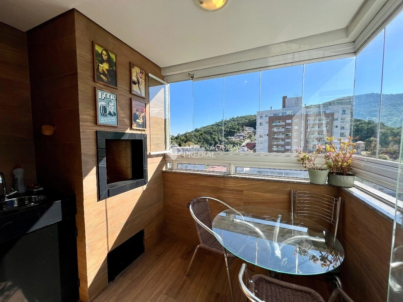 Lindo Apartamento Reformado, 2 Dormitórios (1 Suíte) e Vista Livre: 7ª foto da galeria de imagens do imóvel