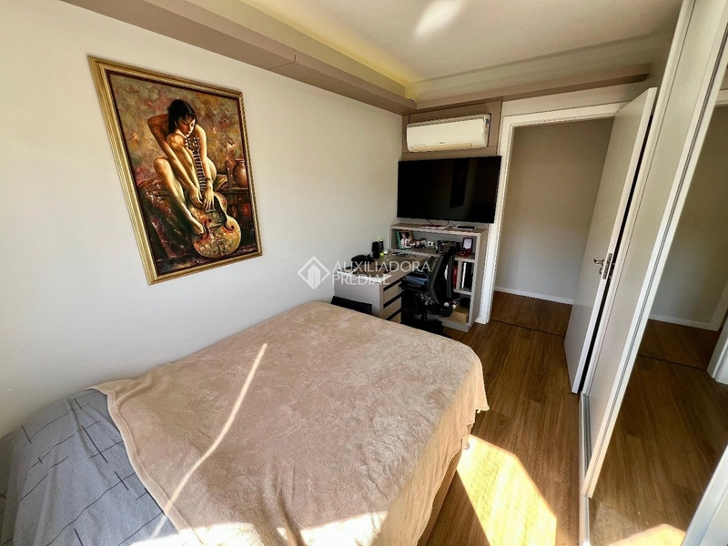 Lindo Apartamento Reformado, 2 Dormitórios (1 Suíte) e Vista Livre: 13ª foto da galeria de imagens do imóvel