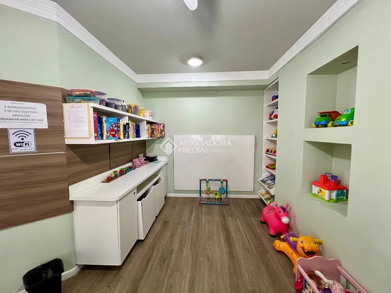 Lindo Apartamento Reformado, 2 Dormitórios (1 Suíte) e Vista Livre: 22ª foto da galeria de imagens do imóvel