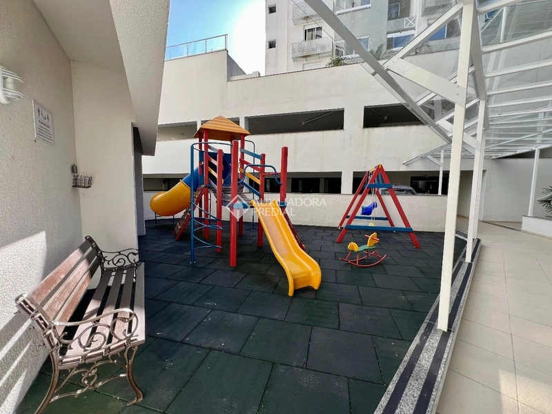 Lindo Apartamento Reformado, 2 Dormitórios (1 Suíte) e Vista Livre: 24ª foto da galeria de imagens do imóvel