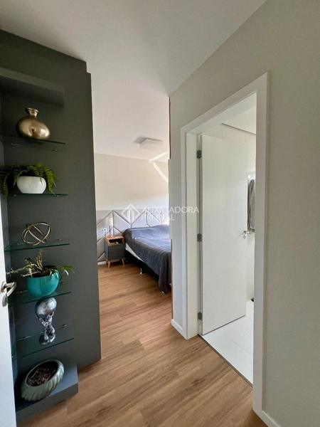Lindo Apartamento Reformado, 2 Dormitórios (1 Suíte) e Vista Livre: 12ª foto da galeria de imagens do imóvel