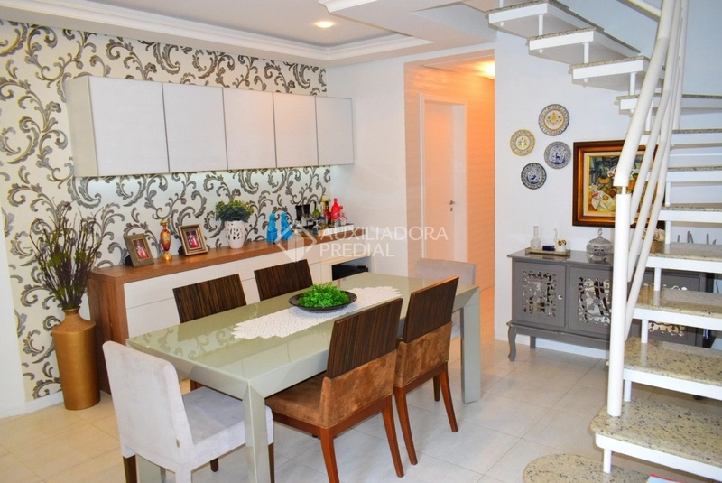 Apartamento Garden Duplex localizado próximo da Beira Mar Norte: 1ª foto da galeria de imagens do imóvel