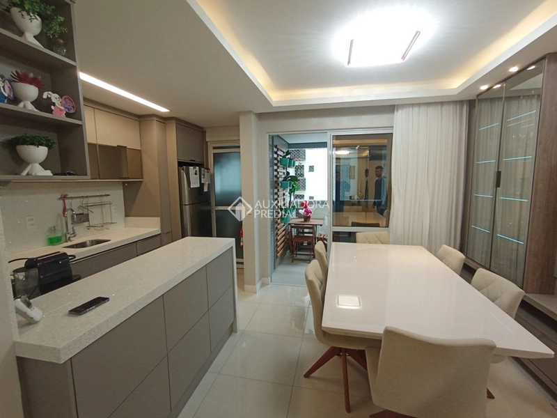 Apartamento a venda na Agronômica - 03 quartos: 4ª foto da galeria de imagens do imóvel
