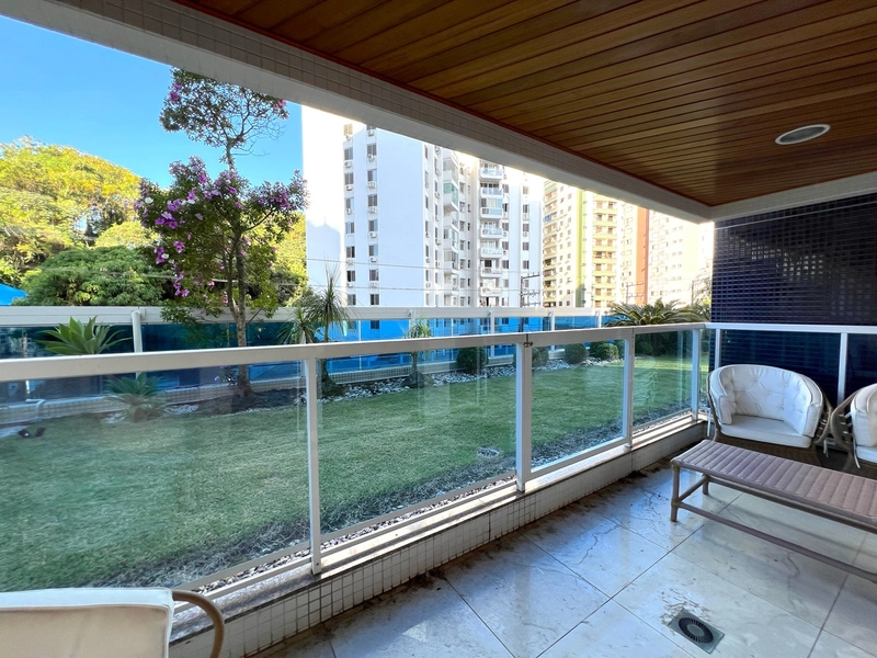 Apartamento a venda na Beira Mar com vista para o verde - 3 suítes: 4ª foto da galeria de imagens do imóvel
