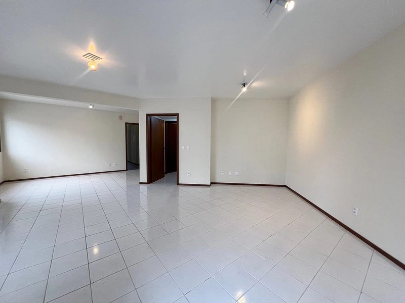no Apartamento ä venda Centro de Florianópolis - 4 quartos - 170 m²: 4ª foto da galeria de imagens do imóvel