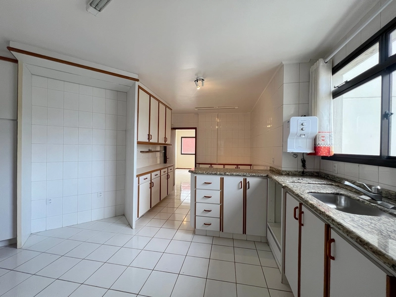 no Apartamento ä venda Centro de Florianópolis - 4 quartos - 170 m²: 11ª foto da galeria de imagens do imóvel