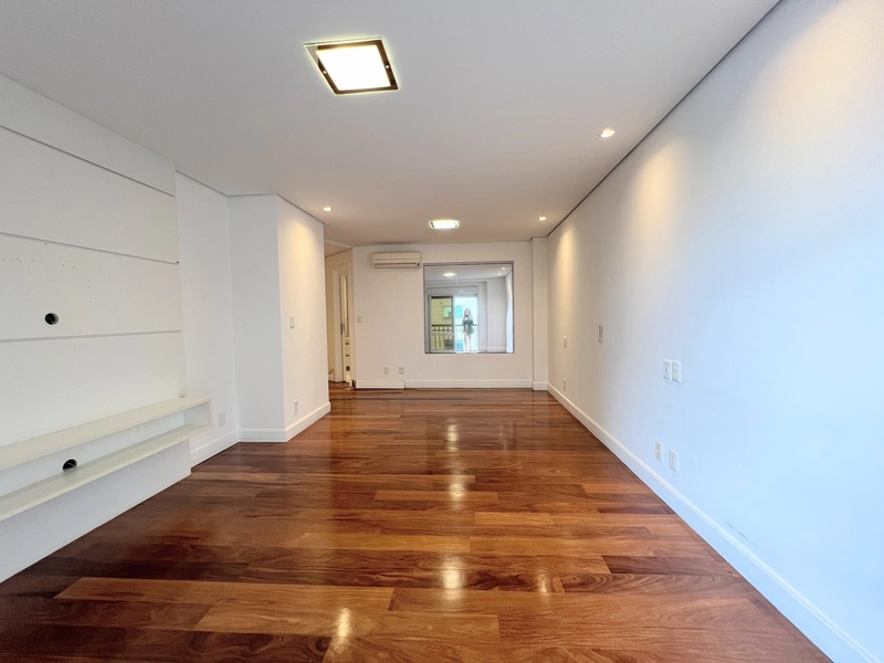 Apartamento de Alto Padrão com Vista para a Beira-Mar Norte - 4 Suítes: 19ª foto da galeria de imagens do imóvel