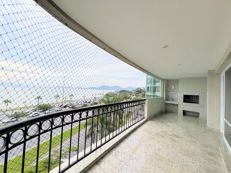 Apartamento de Alto Padrão com Vista para a Beira-Mar Norte - 4 Suítes: 7ª foto da galeria de imagens do imóvel