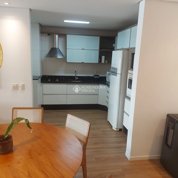Apartamento em Jurerê Internacional | 2 Dormitórios | Semi Mobiliado |: 10ª foto da galeria de imagens do imóvel