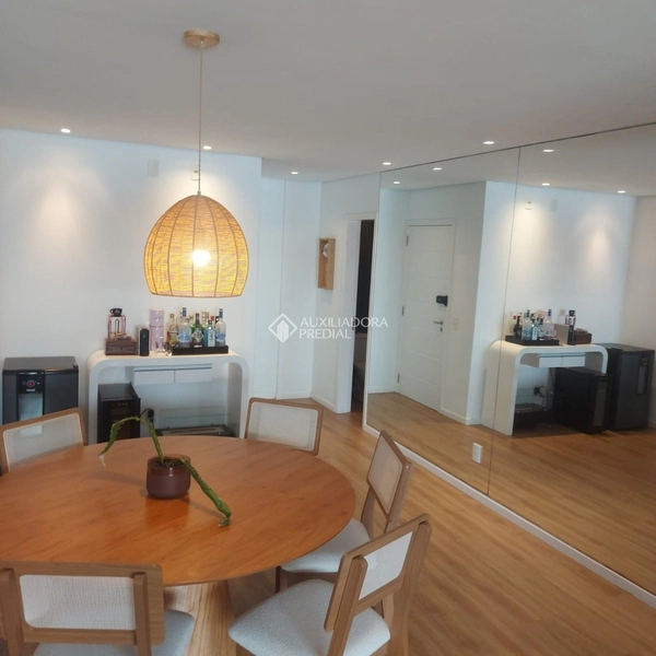 Apartamento em Jurerê Internacional | 2 Dormitórios | Semi Mobiliado |: 9ª foto da galeria de imagens do imóvel