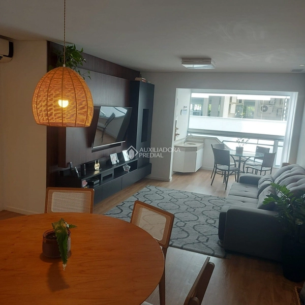 Apartamento em Jurerê Internacional | 2 Dormitórios | Semi Mobiliado |: 30ª foto da galeria de imagens do imóvel