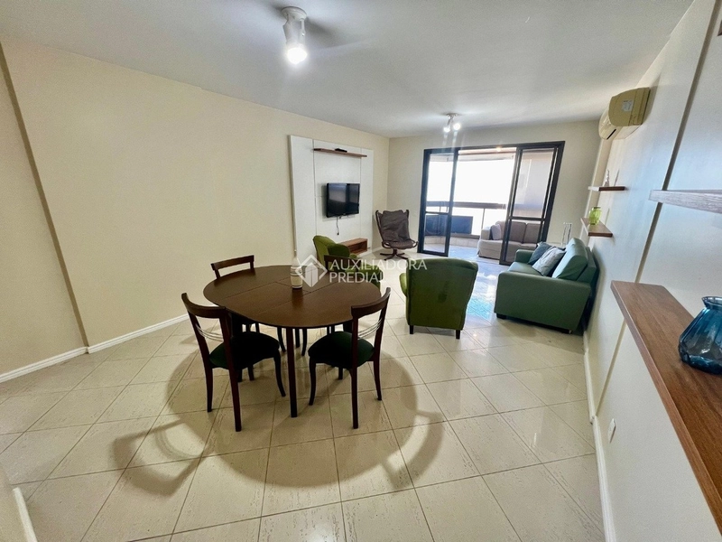 Apartamento à venda em Agronômica com 133 m², 3 quartos, 1 suíte, 1 va: 5ª foto da galeria de imagens do imóvel