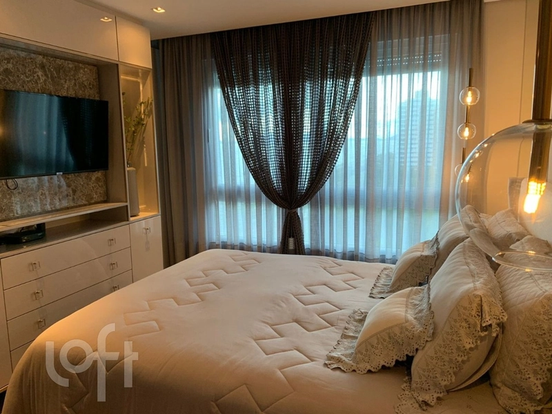 Apartamento à venda em Agronômica com 222 m², 3 suítes, 4 vagas: 12ª foto da galeria de imagens do imóvel