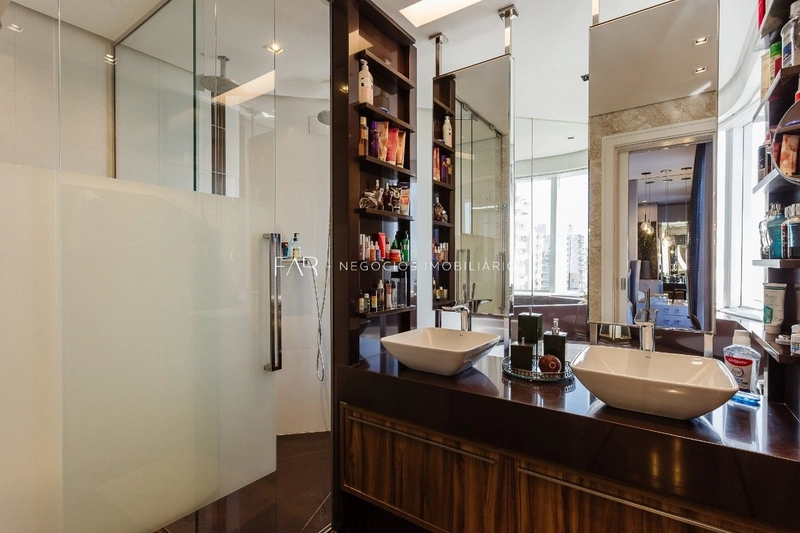 Apartamento à venda vista Mar com 220,75 m², 4 quartos, 4 vagas: 24ª foto da galeria de imagens do imóvel