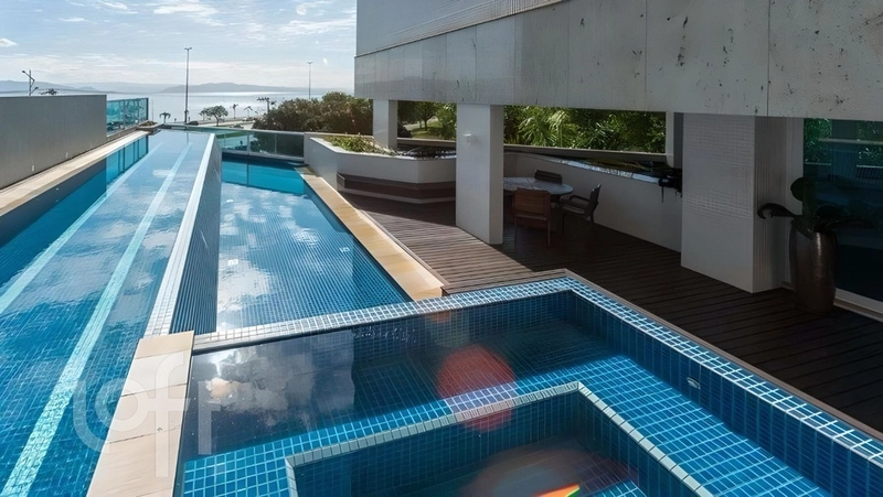 Apartamento à venda em Agronômica com 222 m², 3 suítes, 4 vagas: 26ª foto da galeria de imagens do imóvel