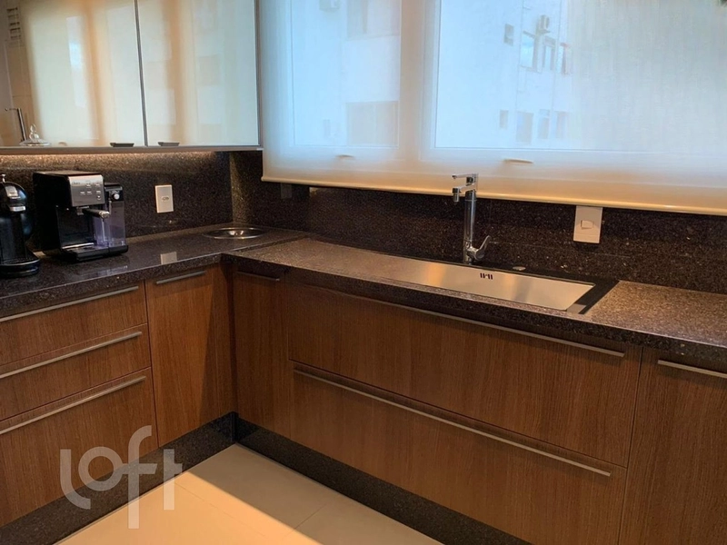 Apartamento à venda em Agronômica com 222 m², 3 suítes, 4 vagas: 16ª foto da galeria de imagens do imóvel