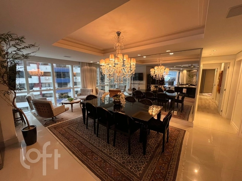 Apartamento à venda em Agronômica com 221 m², 3 suítes, 3 vagas: 4ª foto da galeria de imagens do imóvel