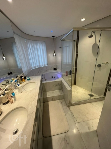 Apartamento à venda em Agronômica com 221 m², 3 suítes, 3 vagas: 17ª foto da galeria de imagens do imóvel