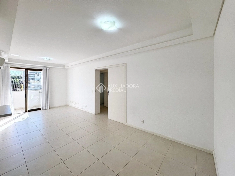 Apartamento à Venda próximo a Beira Mar - 02 quartos (1 suíte): 4ª foto da galeria de imagens do imóvel