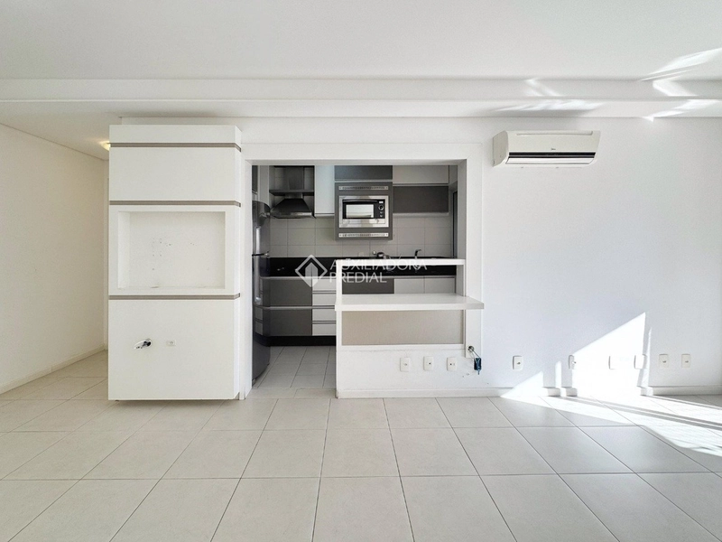 Apartamento à Venda próximo a Beira Mar - 02 quartos (1 suíte): 3ª foto da galeria de imagens do imóvel