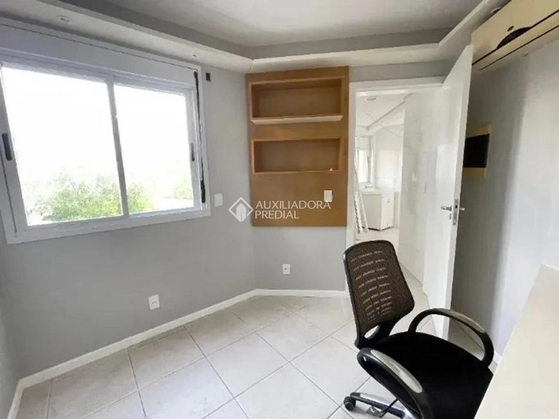 Amplo Apartamento com 4 Dormitórios na Agronômica - Florianópolis: 25ª foto da galeria de imagens do imóvel