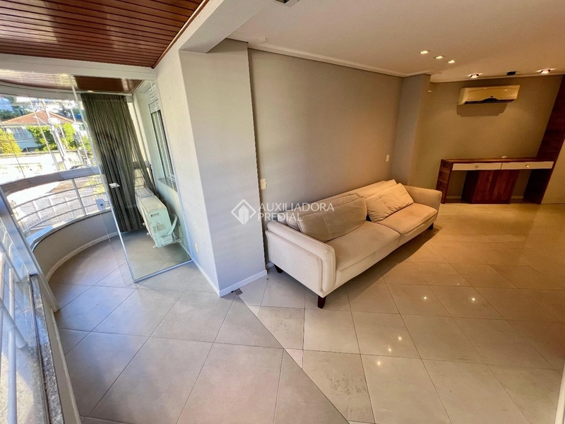 Amplo Apartamento com 4 Dormitórios na Agronômica - Florianópolis: 6ª foto da galeria de imagens do imóvel