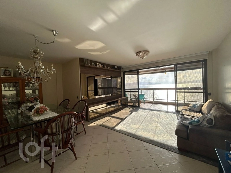 Apartamento à venda em Agronômica com 171 m², 4 quartos, 2 suítes: 4ª foto da galeria de imagens do imóvel