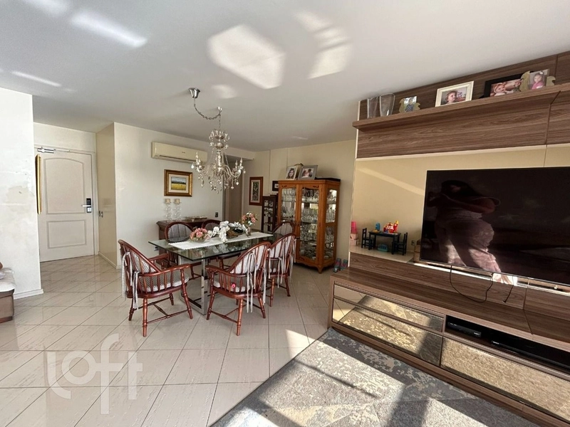 Apartamento à venda em Agronômica com 171 m², 4 quartos, 2 suítes: 7ª foto da galeria de imagens do imóvel