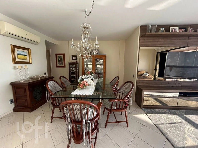 Apartamento à venda em Agronômica com 171 m², 4 quartos, 2 suítes: 8ª foto da galeria de imagens do imóvel