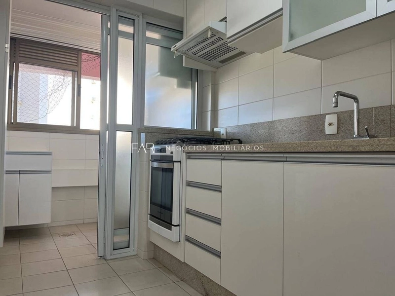 Apartamento à Venda no Centro de Florianópolis - 3 Quartos (1 Suíte) -