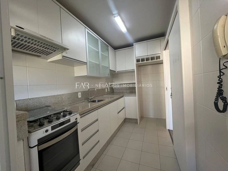 Apartamento à Venda no Centro de Florianópolis - 3 Quartos (1 Suíte) -: 2ª foto da galeria de imagens do imóvel