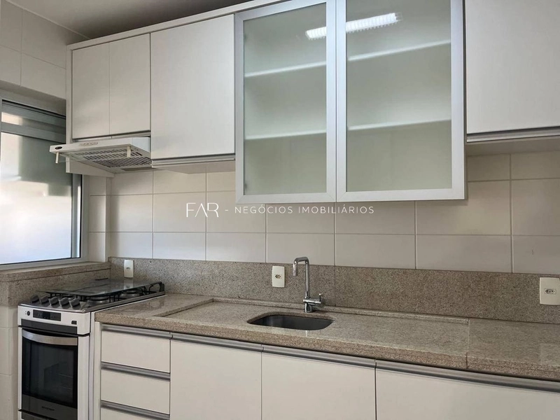 Apartamento à Venda no Centro de Florianópolis - 3 Quartos (1 Suíte) -: 8ª foto da galeria de imagens do imóvel