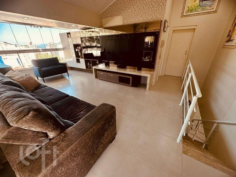 Apartamento à venda em Centro com 163 m², 3 quartos, 1 suíte, 1 vaga: 1ª foto da galeria de imagens do imóvel