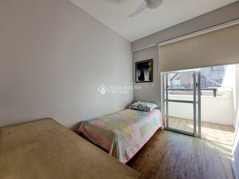 Amplo Triplex Semi-Mobiliado no Itacorubi com 5 Dormitórios e 2 Suítes: 26ª foto da galeria de imagens do imóvel