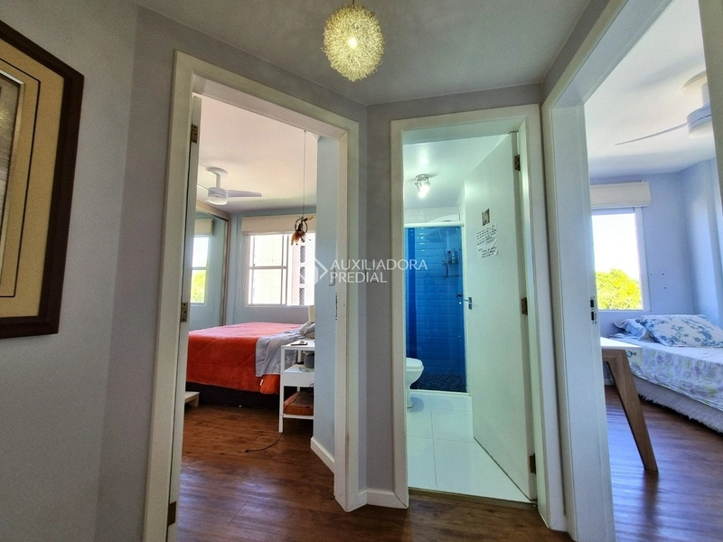 Amplo Triplex Semi-Mobiliado no Itacorubi com 5 Dormitórios e 2 Suítes: 8ª foto da galeria de imagens do imóvel