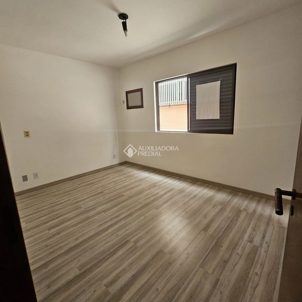 Apartamento Amplo com 3 Dormitórios e Excelente Localização - Centro d: 9ª foto da galeria de imagens do imóvel