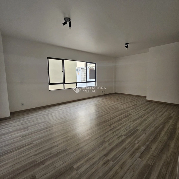 Apartamento Amplo com 3 Dormitórios e Excelente Localização - Centro d: 1ª foto da galeria de imagens do imóvel