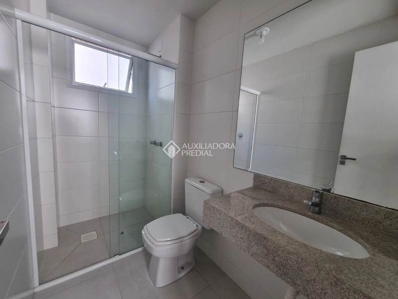 Conforto e praticidade no coração de Florianópolis 2 quartos, 1 suíte: 9ª foto da galeria de imagens do imóvel
