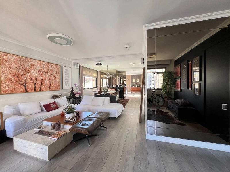 Apartamento com 4 quartos, sendo 2 suítes á Venda- Centro, Fpolis: 3ª foto da galeria de imagens do imóvel