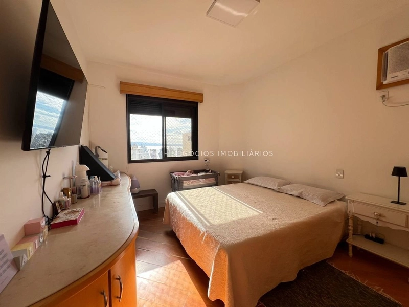 Apartamento com 4 quartos, sendo 2 suítes á Venda- Centro, Fpolis: 13ª foto da galeria de imagens do imóvel