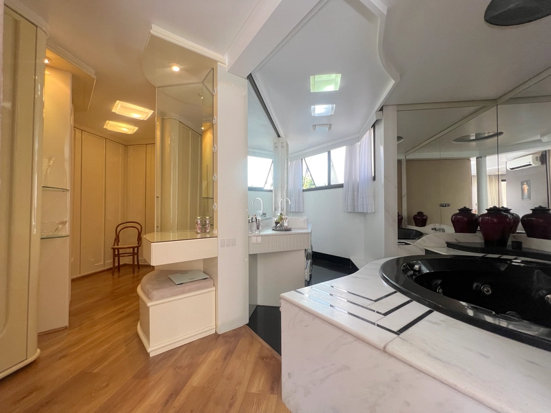 Luxuoso apartamento com vista Beira Mar - 3 suítes: 15ª foto da galeria de imagens do imóvel