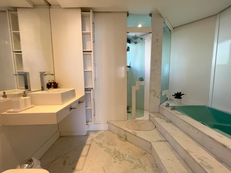 Luxuoso apartamento com vista Beira Mar - 3 suítes: 33ª foto da galeria de imagens do imóvel