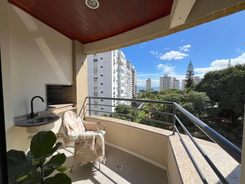 Apartamento com 3 vagas, 3 quartos, no centro, a uma quadra da beira m: 15ª foto da galeria de imagens do imóvel