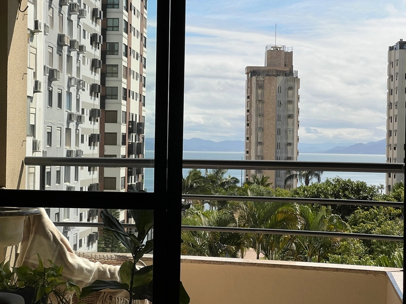 Apartamento com 3 vagas, 3 quartos, no centro, a uma quadra da beira m: 4ª foto da galeria de imagens do imóvel