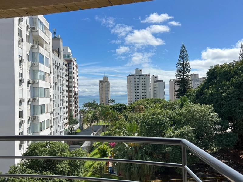 Apartamento com 3 vagas, 3 quartos, no centro, a uma quadra da beira m: 13ª foto da galeria de imagens do imóvel
