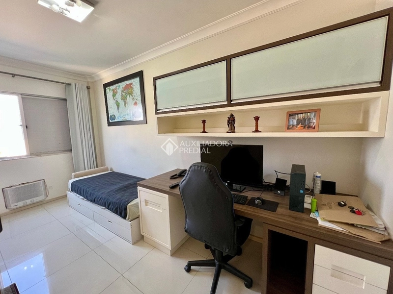 Cobertura duplex com 3 dormitórios sendo 1 suíte no bairro Carvoeira: 11ª foto da galeria de imagens do imóvel